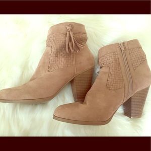 Nude slightly used booties
